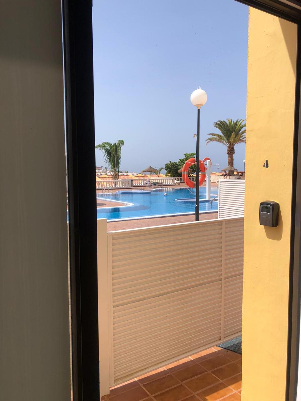 Las Brisas Holiday Costa Adeje  Bagian luar foto